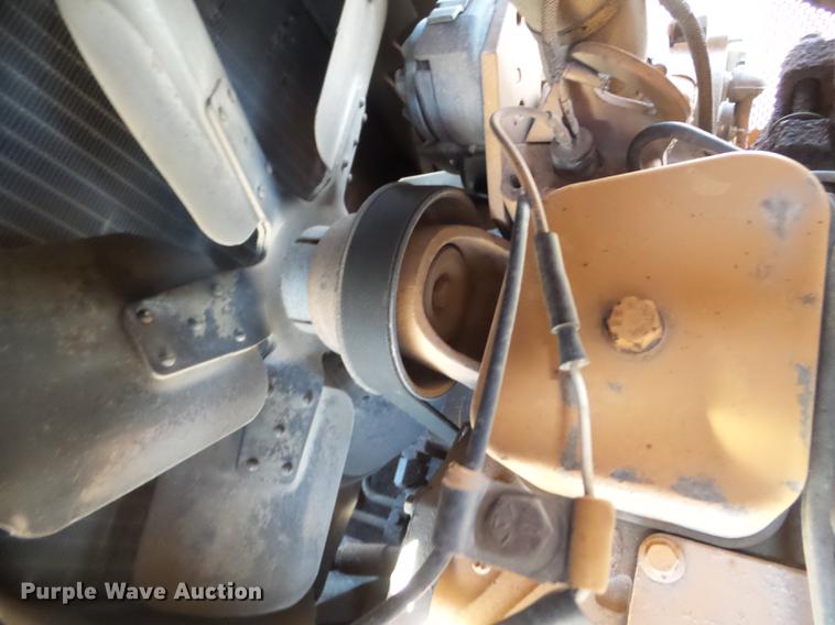 image for item FM9284 1992 Case 550E dozer