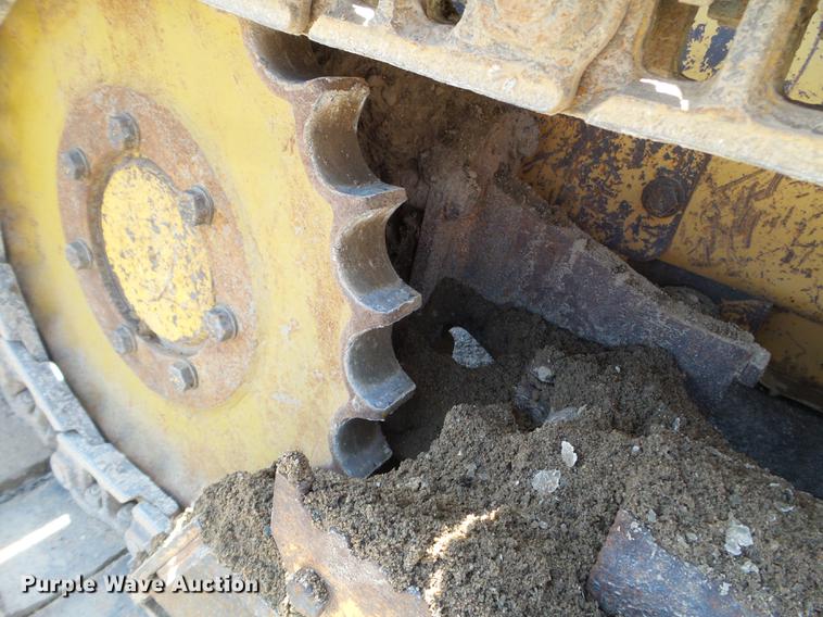 image for item FM9284 1992 Case 550E dozer