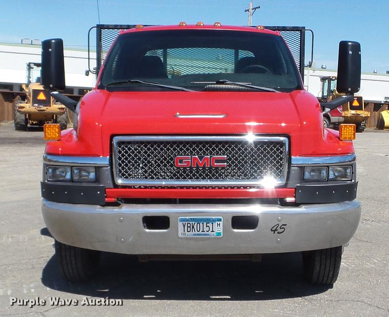 image for item FM9285 2003 GMC C4500 flatbed truck