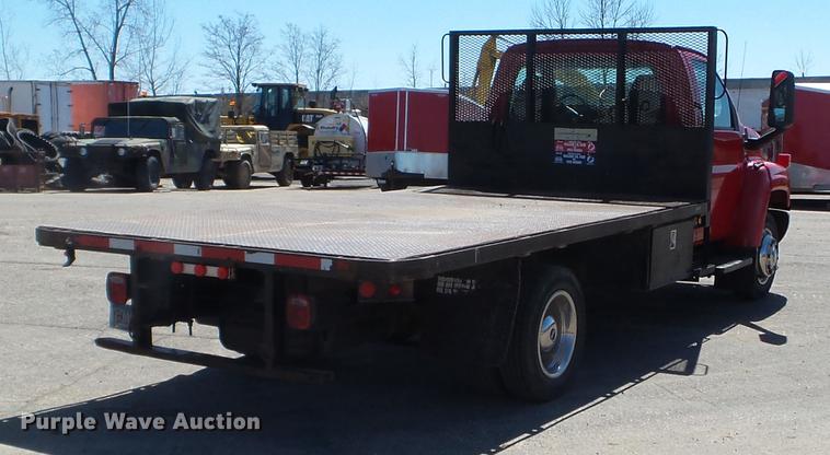 image for item FM9285 2003 GMC C4500 flatbed truck