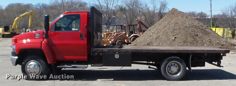 image for item FM9285 2003 GMC C4500 flatbed truck
