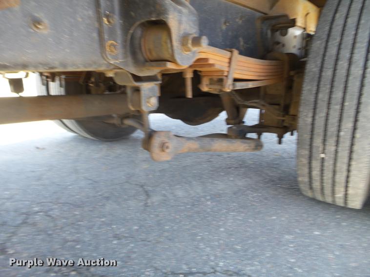 image for item FM9285 2003 GMC C4500 flatbed truck