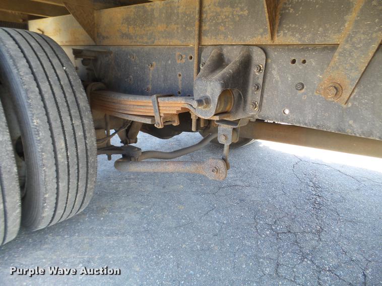 image for item FM9285 2003 GMC C4500 flatbed truck