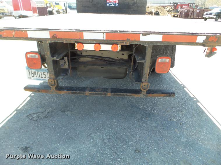 image for item FM9285 2003 GMC C4500 flatbed truck
