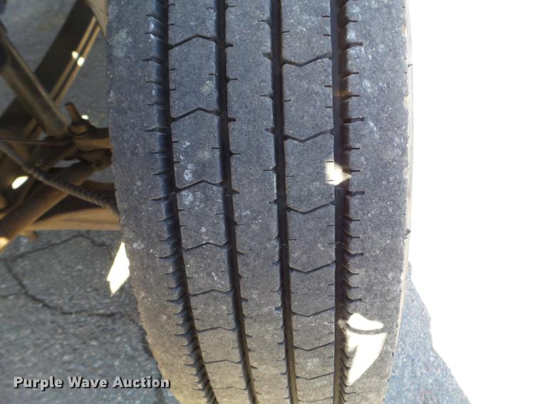 image for item FM9285 2003 GMC C4500 flatbed truck