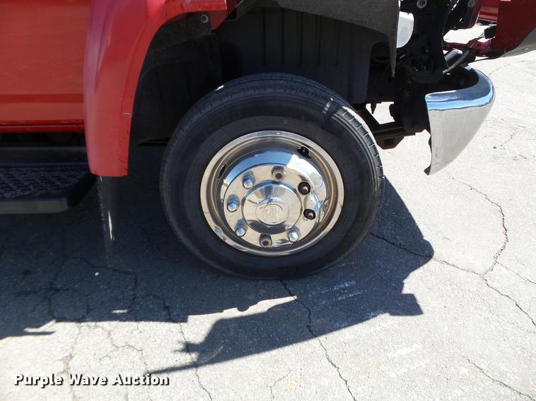 image for item FM9285 2003 GMC C4500 flatbed truck