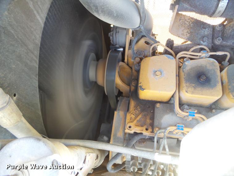 image for item FM9286 2001 Case 850H dozer