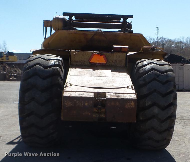 image for item FM9289 1994 Caterpillar 615C Series II elevating scraper