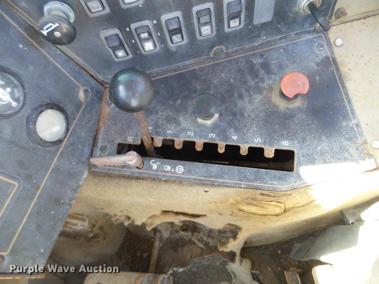 image for item FM9289 1994 Caterpillar 615C Series II elevating scraper