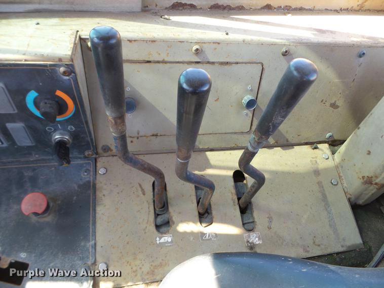 image for item FM9289 1994 Caterpillar 615C Series II elevating scraper