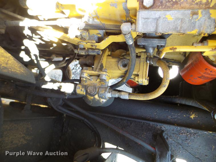 image for item FM9289 1994 Caterpillar 615C Series II elevating scraper