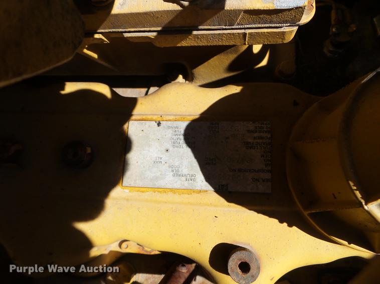 image for item FM9289 1994 Caterpillar 615C Series II elevating scraper