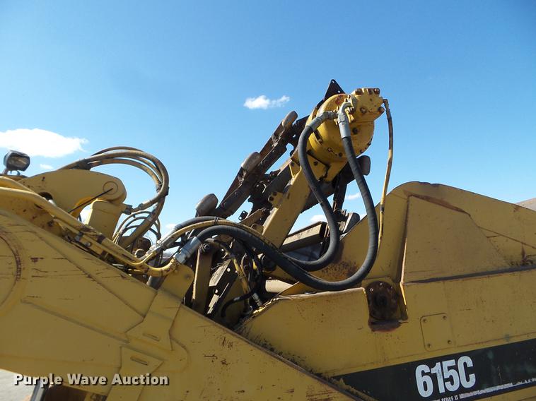 image for item FM9289 1994 Caterpillar 615C Series II elevating scraper