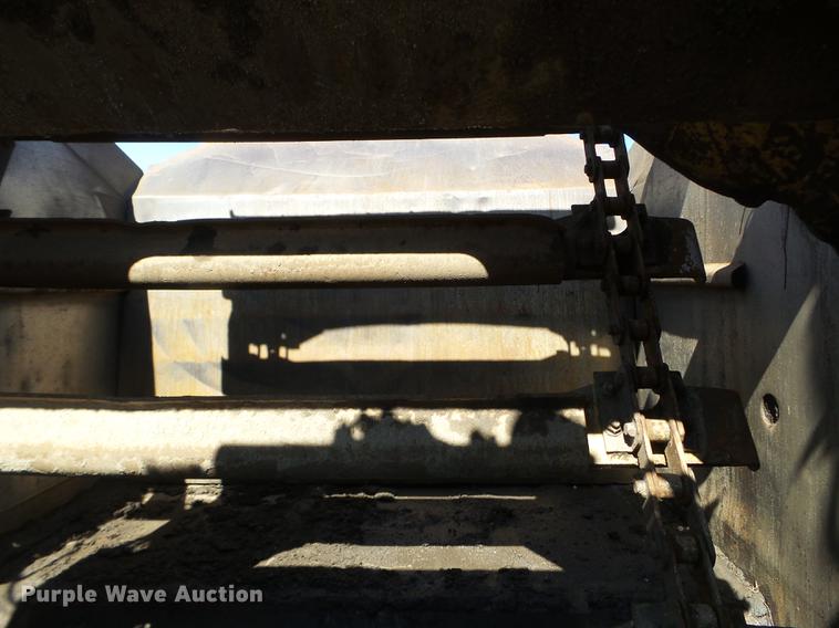 image for item FM9289 1994 Caterpillar 615C Series II elevating scraper