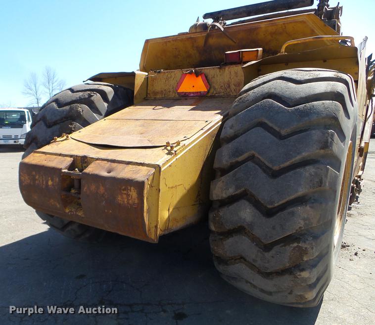 image for item FM9289 1994 Caterpillar 615C Series II elevating scraper