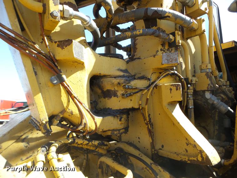 image for item FM9289 1994 Caterpillar 615C Series II elevating scraper