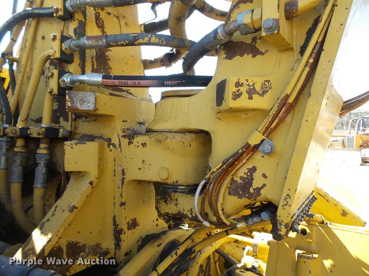 image for item FM9289 1994 Caterpillar 615C Series II elevating scraper