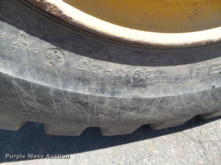 image for item FM9289 1994 Caterpillar 615C Series II elevating scraper