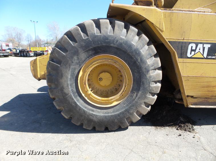 image for item FM9289 1994 Caterpillar 615C Series II elevating scraper