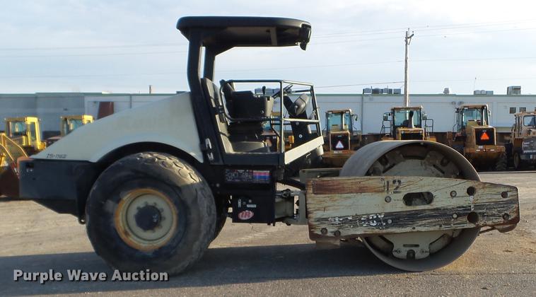 image for item FM9290 2004 Ingersoll Rand SD-116DX-TF single drum vibratory roller