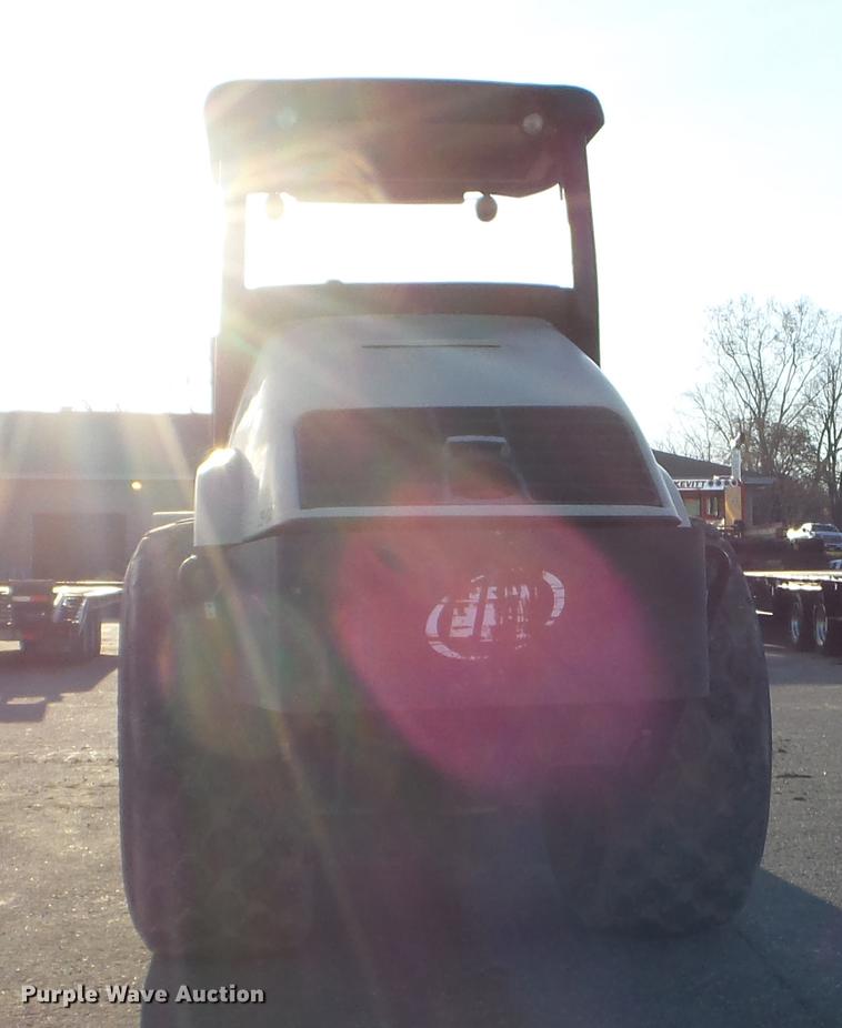 image for item FM9290 2004 Ingersoll Rand SD-116DX-TF single drum vibratory roller