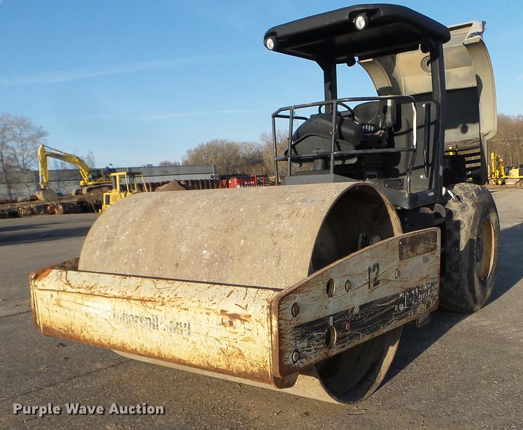 image for item FM9290 2004 Ingersoll Rand SD-116DX-TF single drum vibratory roller