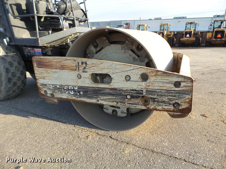 image for item FM9290 2004 Ingersoll Rand SD-116DX-TF single drum vibratory roller