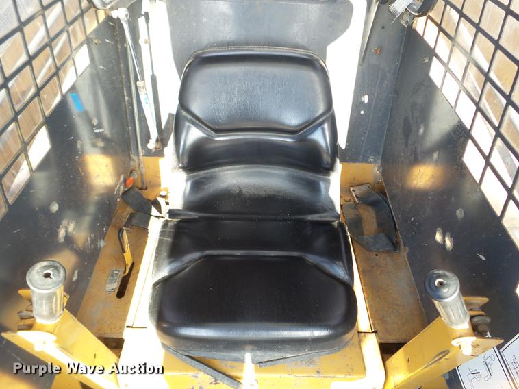 image for item FM9292 1995 Case 1845C skid steer