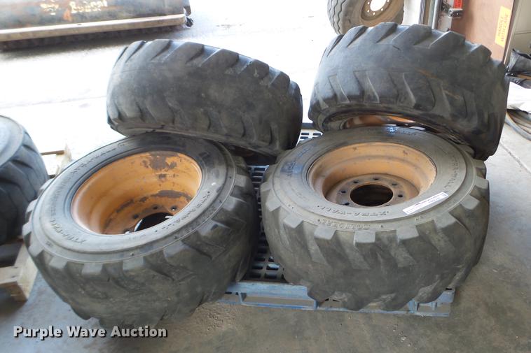 image for item FM9292 1995 Case 1845C skid steer