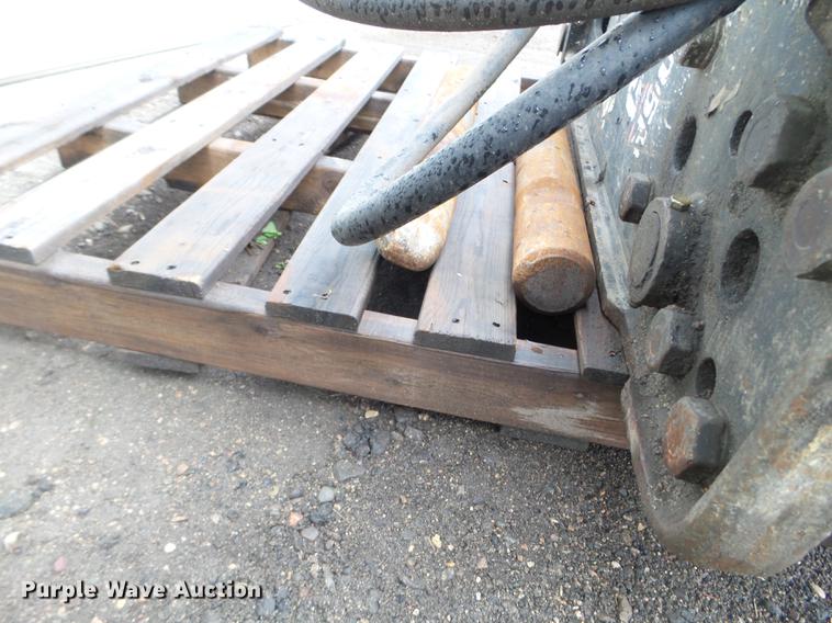 image for item FM9313 Caterpillar H90C hammer