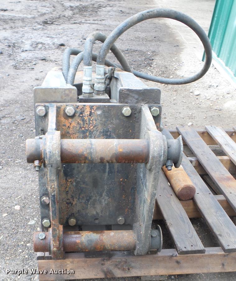 image for item FM9313 Caterpillar H90C hammer