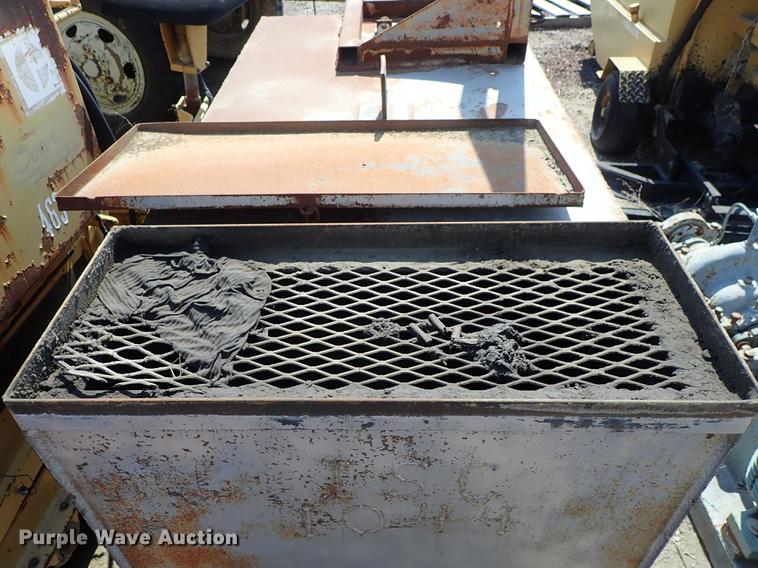 image for item FN9798 (2) steel tanks