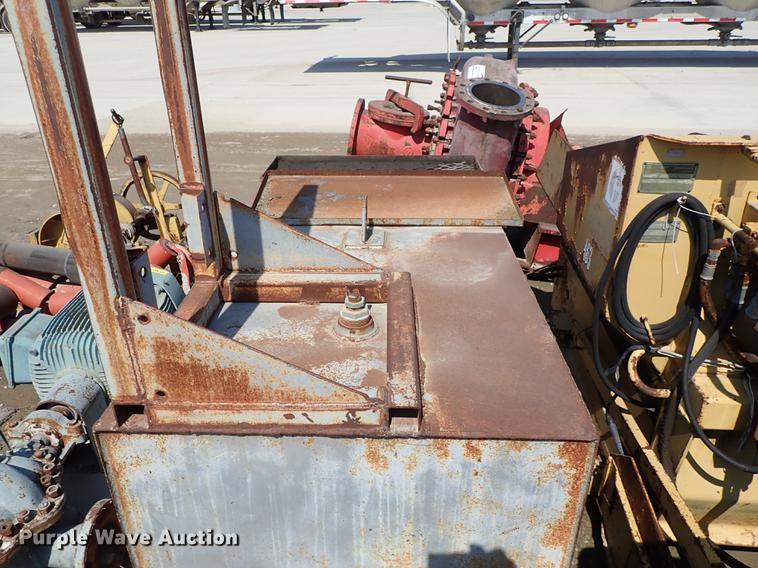 image for item FN9798 (2) steel tanks