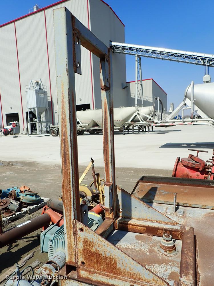 image for item FN9798 (2) steel tanks