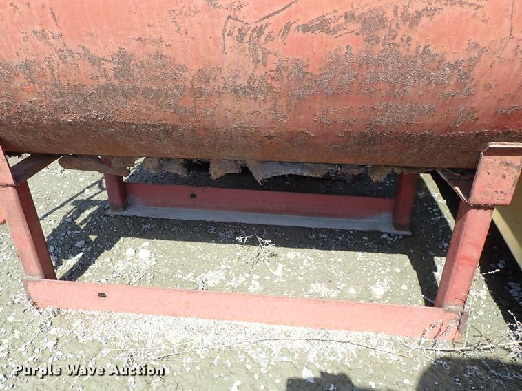 image for item FN9798 (2) steel tanks