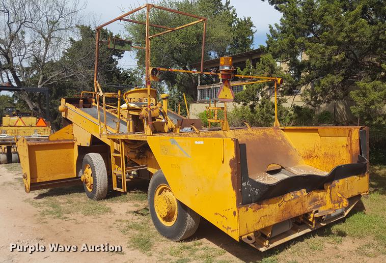 image for item FS9517 Spread Master K chip spreader