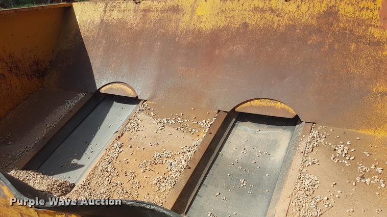 image for item FS9517 Spread Master K chip spreader