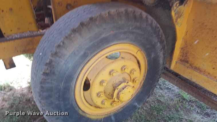 image for item FS9517 Spread Master K chip spreader