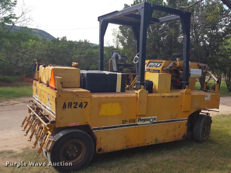 image for item FS9518 Ferguson SP1118 pneumatic roller