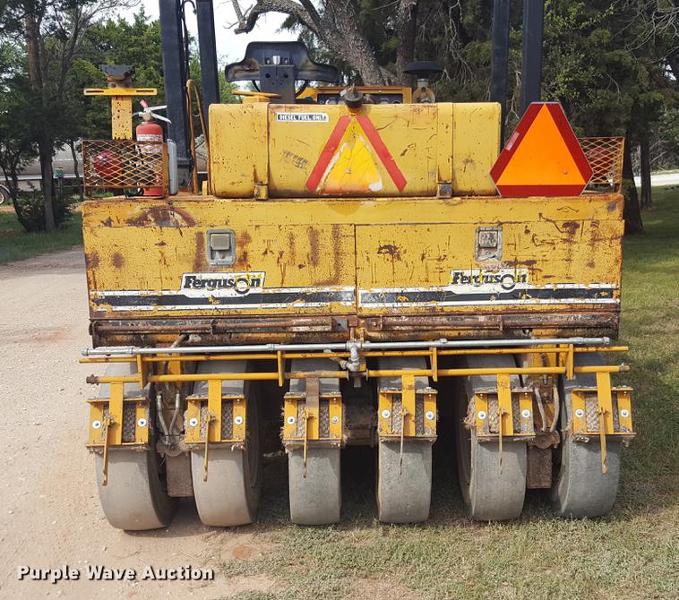 image for item FS9518 Ferguson SP1118 pneumatic roller