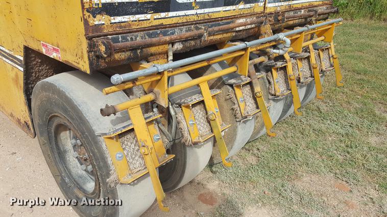 image for item FS9518 Ferguson SP1118 pneumatic roller