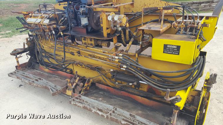 image for item FS9519 Lee Boy 900 paver