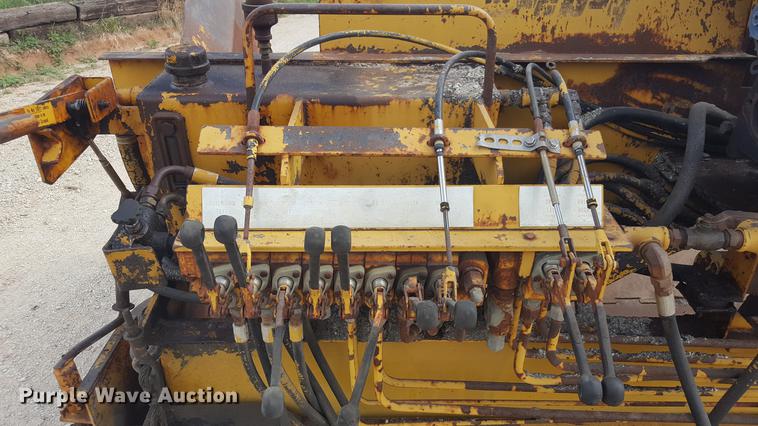 image for item FS9519 Lee Boy 900 paver