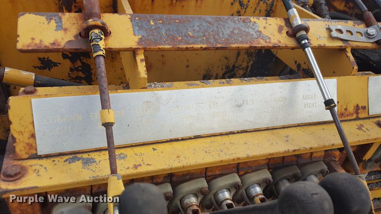 image for item FS9519 Lee Boy 900 paver