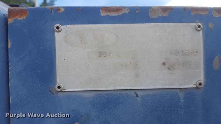 image for item FS9519 Lee Boy 900 paver