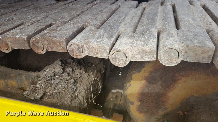 image for item FS9519 Lee Boy 900 paver