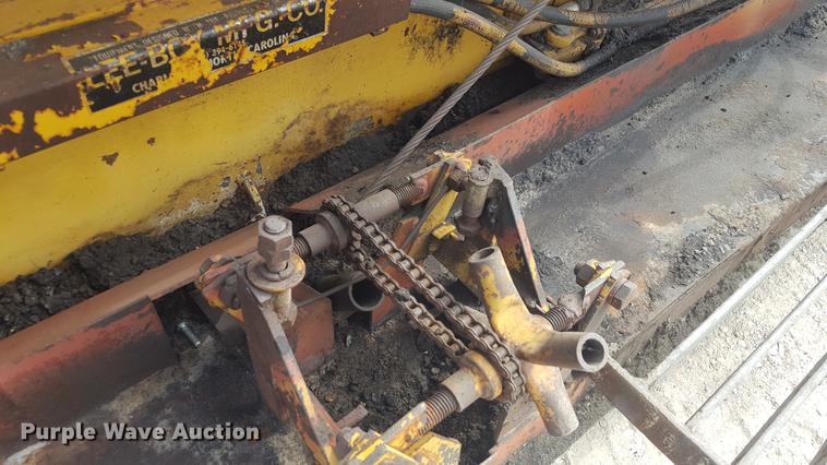 image for item FS9519 Lee Boy 900 paver