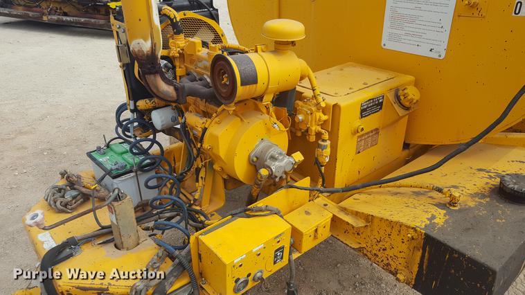 image for item FS9520 2002 Rosco asphalt distribution trailer