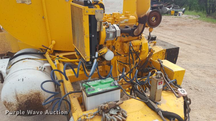 image for item FS9520 2002 Rosco asphalt distribution trailer