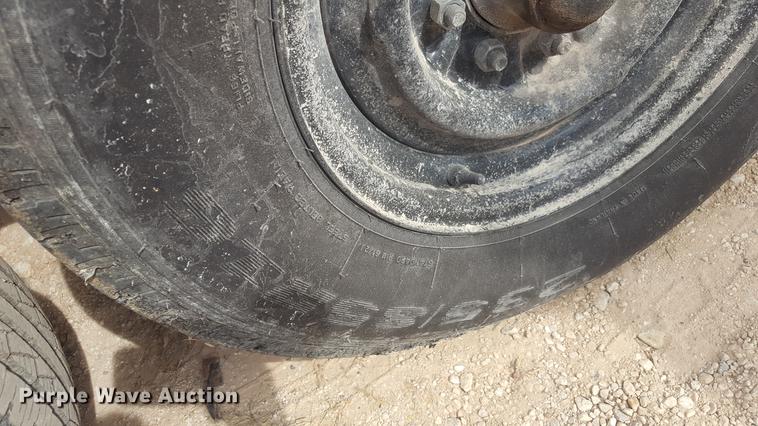 image for item FS9520 2002 Rosco asphalt distribution trailer